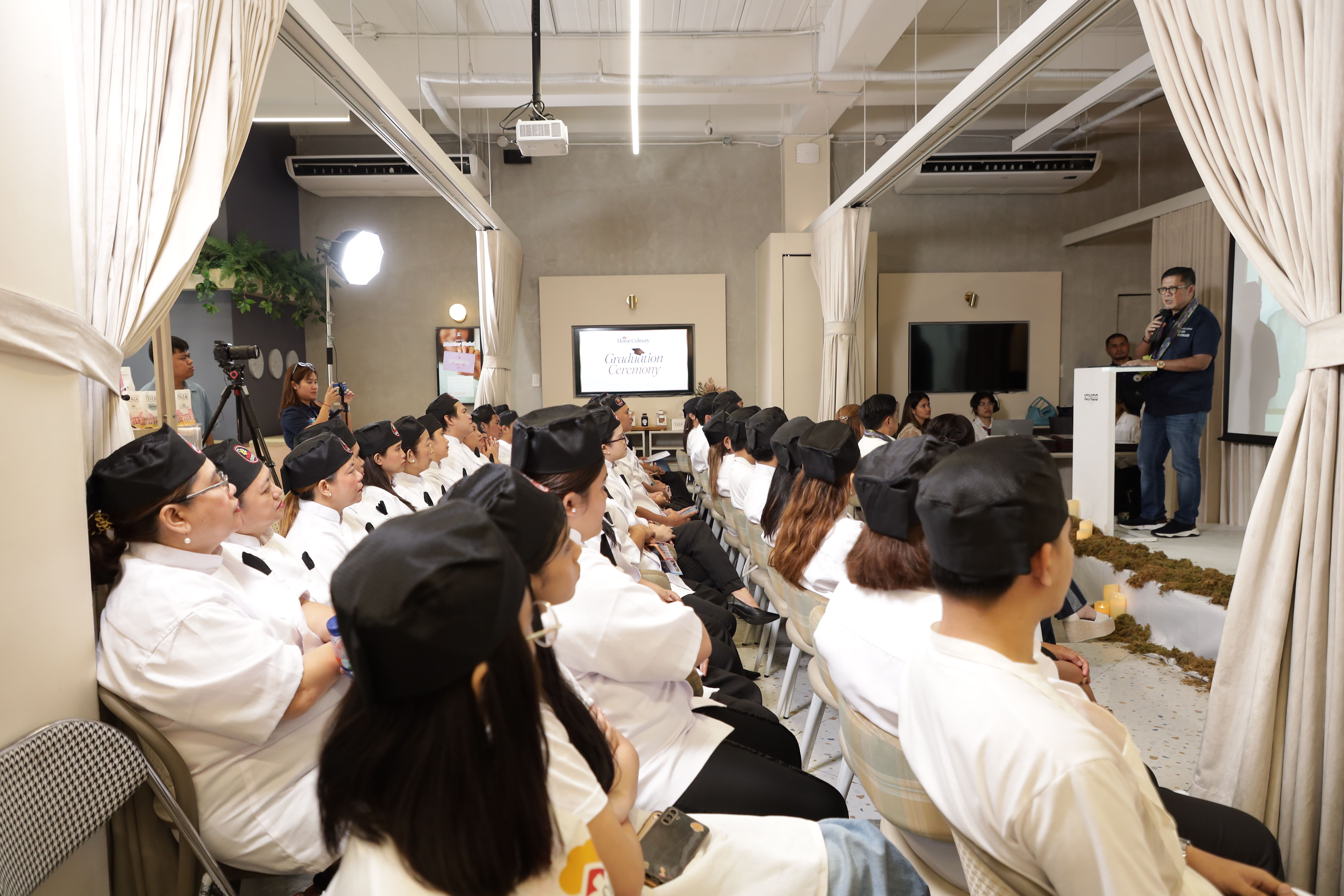 Chef teaching students